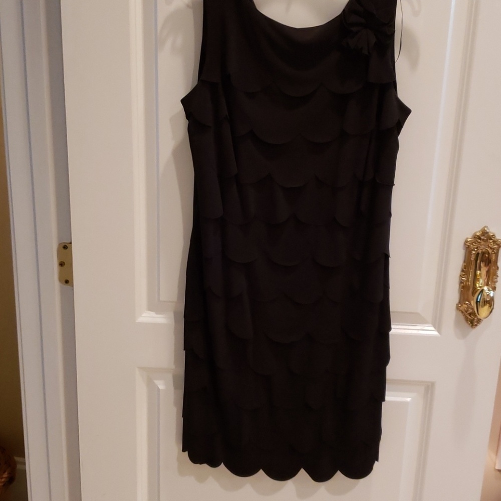 Black scallop dress